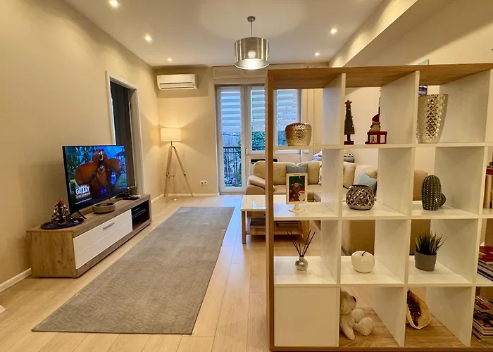 Apartment Hideout In Style With Free Parking - Luxury Budapest
