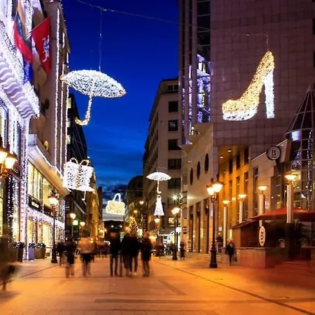 Hideout In Style With Free Parking - Luxury Appartement *