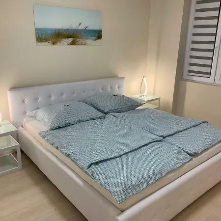 Hideout In Style With Free Parking - Luxury בודפשט
